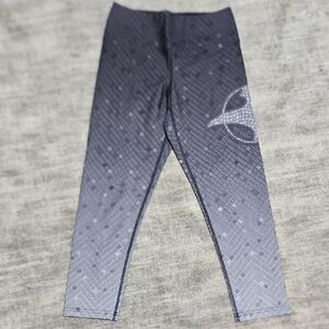 Stylish Gray Patterned Leggings